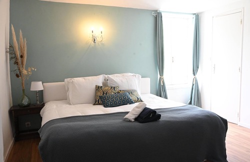 Mazerolles-du-Razes Apartment | Château Saint-Joseph: large self-catering cottage in the heart of nature with swimming pool