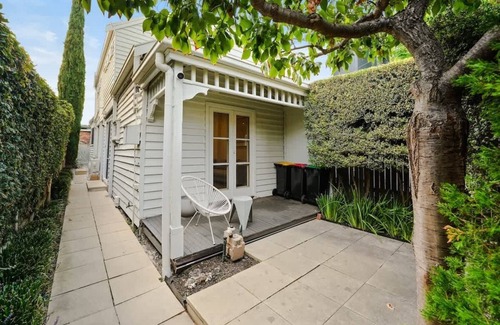 Prahran House | 'Chateau York' - Relaxed Prahran Family Home