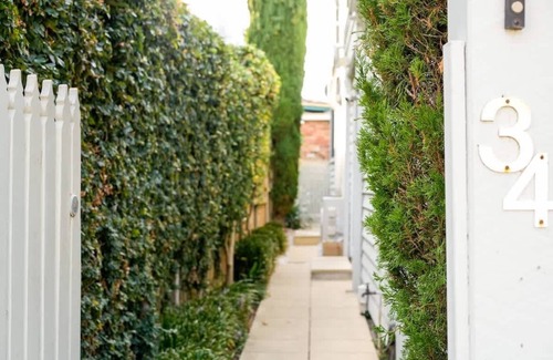 Prahran House | 'Chateau York' - Relaxed Prahran Family Home