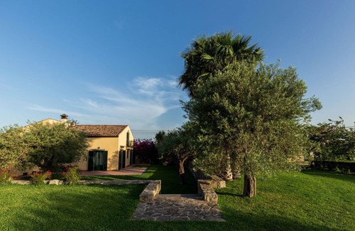 Trappitello Villa | Chateaux Lemon in the lush Taormina countryside-2 pools-8 bedrooms-top garden