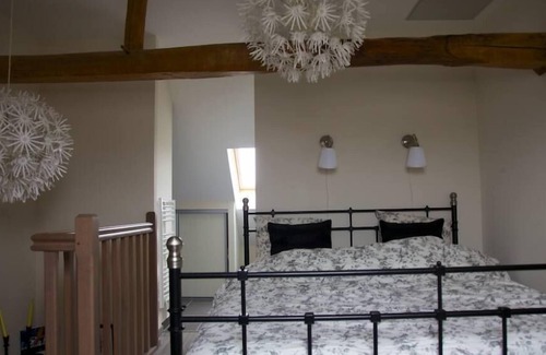 Bossee House | Chateaux of Loire, house from the 18th century renovated, 90m2, sheets provided