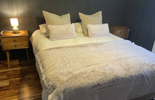 Hamilton Apartment | Chatelherault holiday let