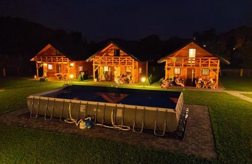 Czchow House | Chatki U Hanusi