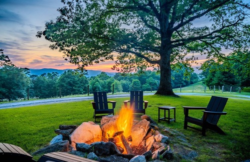 Scaly Mountain Apartment | Chattooga in the Lodge | Park View | Pvt. Balcony