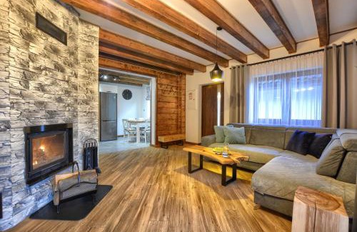 Bobrka Ski Chalet | Chaty na Skalistym Wzgórzu 697-287-857