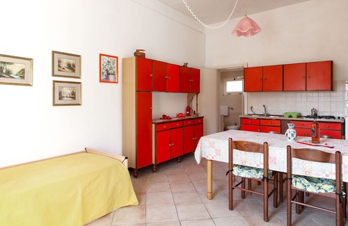 Torre Rinalda Apartment | Cheap flat near Lecce anf fine sandy beach up to 5 guests m721