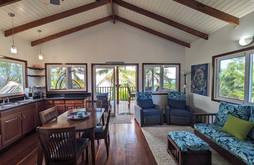 Placencia House | Check in …Chill out