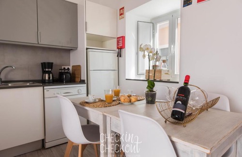Banzao Apartment | CheckinCheckout - Colares Cozy House