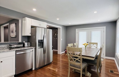 Fort Howard House | CHeerful 3-bedroom waterfront home
