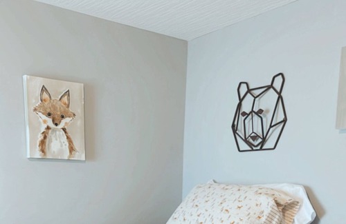 Lakeview House | Cheerful 3-Bedroom Home with Indoor Fireplace