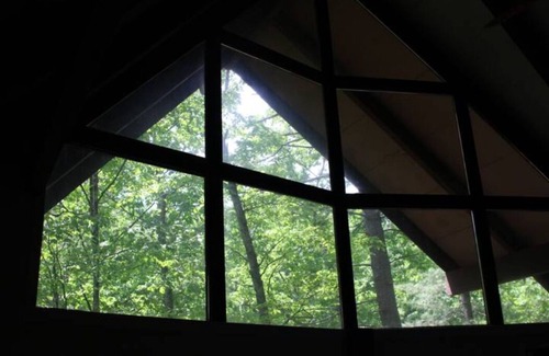 Basye Ski Chalet | Cheerful chalet retreat in Bayse VA, Bryce resort