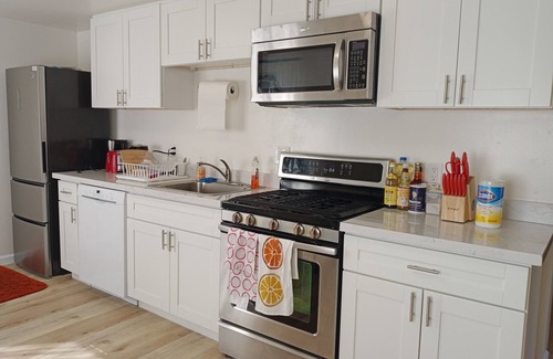 South Lake Tahoe Cottage | Cheerful/Confi House, in downtown South lake Tahoe