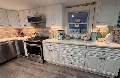 Wake Forest House | Cheerful cottage by Falls Lake, located between Raleigh, Durham, and Wake Forest
