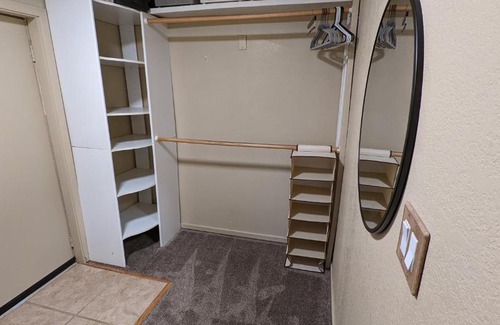 Coconino Estates House | Cheerful Master Suite w/ Private Entrance