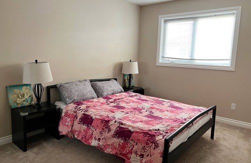 Saskatoon House | Cheerful suite in Prairieland(15%off over 1 month)