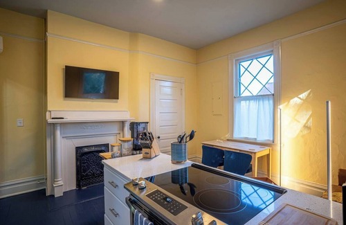 Summerville Apartment | Cheerful, sunny historic stay