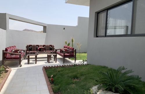 Al Hada Villa | Cheerful Villa w/Garden and Balconies Overlooking Al Hada 5 minutes from Center