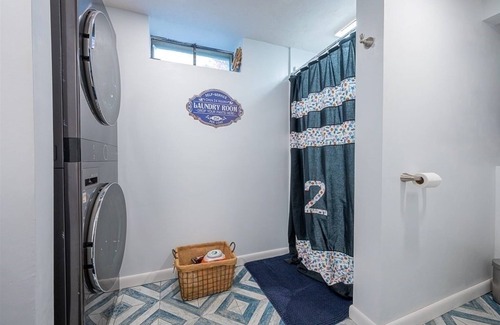 Northborough House | Cheerful Villa with a huge backyard (3Beds2Baths)