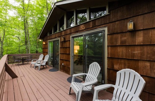 Deep Gap Cabin | Cheery on Top! WIFI - Dogs Ok - 2Fireplaces