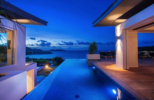 Morne de Depoudre House | Chef included by Fantasia Villas: Villa Wings