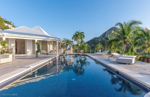 Camaruche Condo | Chef included by Fantasia Villas: Villa White Sun