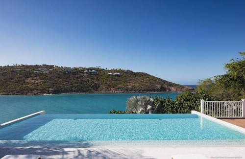 Anse du Grand Cul-de-Sac Villa | Chef included by Fantasia Villas: Villa Captiva