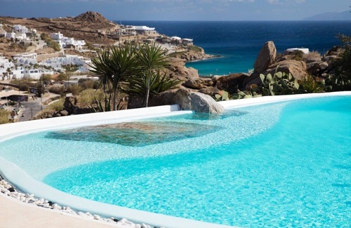 Vitet Villa | Chef included by Fantasia Villas: Villa Abby