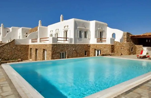 Paraga Villa | Chef included by Fantasia Villas: Paradiso 33 bdr