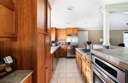 Education Hill House | Chef's kitchen m/s from Downtown/Microsoft/Marymoor