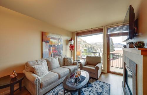 Chelan Apartment | Chelan Home Views, Pool, Hot Tub, and Beach Access