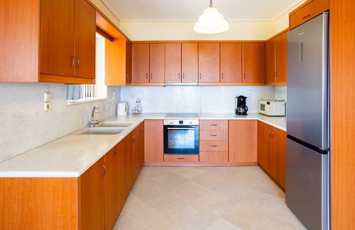 Messini House | Chelonaria Garden Getaway - Coastal Sea Serenity