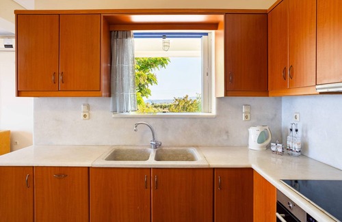 Messini House | Chelonaria Garden Getaway - Coastal Sea Serenity