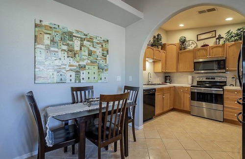 Mesa House | Chelsea Park Casita| Mesa Escape w/Firepit, Yard