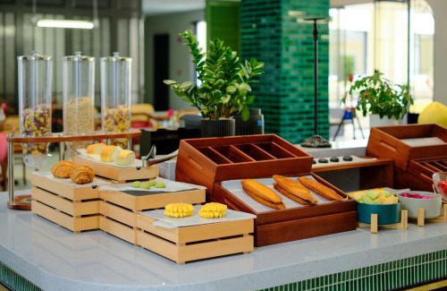 Changjiang County Hotel | Chenfeng Hotel Jingdezhen Taoyangli People's Square Branch
