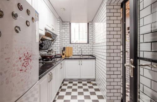 Chenghua Apartment | ChengDu Chenghua·Chengdu East Station· Locals Apartment 00137110