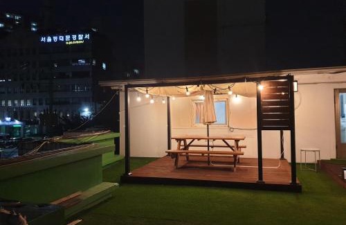 Cheongnyangni-dong House | Cheongryangri Zebra Cinema & Rooftop