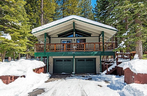 Country Club Estates House | Cherry Hills Cabin - Sleeps 6, No Pets, Family Fun!