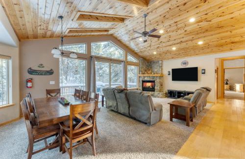 Country Club Estates House | Cherry Hills Spacious Tahoe Cabin with Deck Fireplace Open Interiors