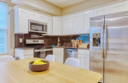 Chinatown Apartment | Cherry Suites 3BR Apt w W D Foosball Table