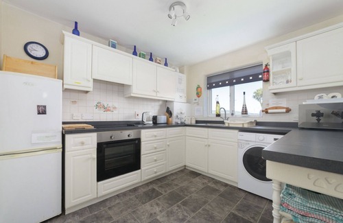 Port St Mary Cottage | Cherry Tree House - a holiday cottage that sleeps 5 guests in 3 bedrooms