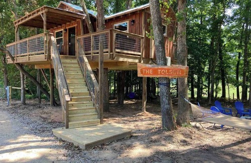 China Grove House | Cherry Treesort "The Tolson"
