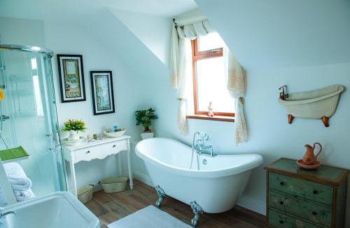 Quigley's Point Bed & Breakfast | Cherrytree House B&B