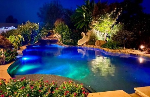 Toccoa House | Cherrywood Ranch: Elegant Wedding Venue Mountain Views & Resort-Style Pool