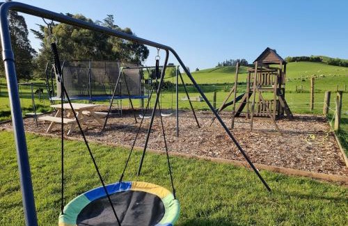 Cheviot Hotel | Cheviot Motels, Cabins and Camp