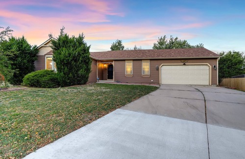 Cheyenne Meadows House | Cheyenne Meadows Hideaway | Pet Friendly | Views!