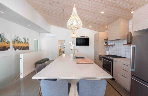 Baie-St-Paul Ski Chalet | Chez Annie 215 - Panoramic Views, Spa & Trails