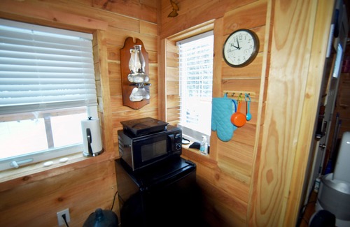 Harding-Birch Lakes Cabin | Chez Benz Cabin near Harding Lake State Recreation Area.