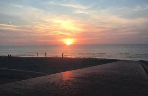 Dunkerque Centre Apartment | Chez "Ca&Ro", bright Apt between town and sea, Belet