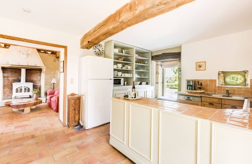Moulins Engilbert Cottage | Chez Charolais - sleeps 10 guests in 5 bedrooms