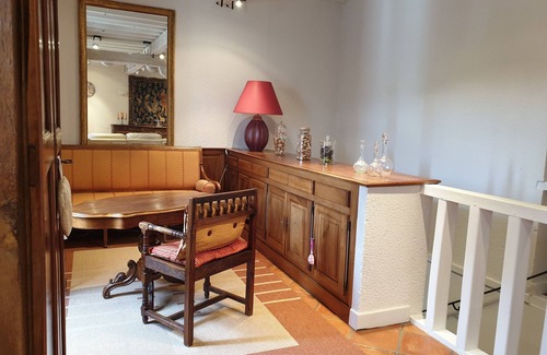 Lalbenque House | CHEZ DANIELE - Charming house in the heart of the village of Lalbenque